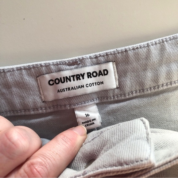 Light Grey COUNTRY ROAD Denim Midi Skirt, Stretch, Pockets, Front Split, Size 16 - Picture 6 of 6